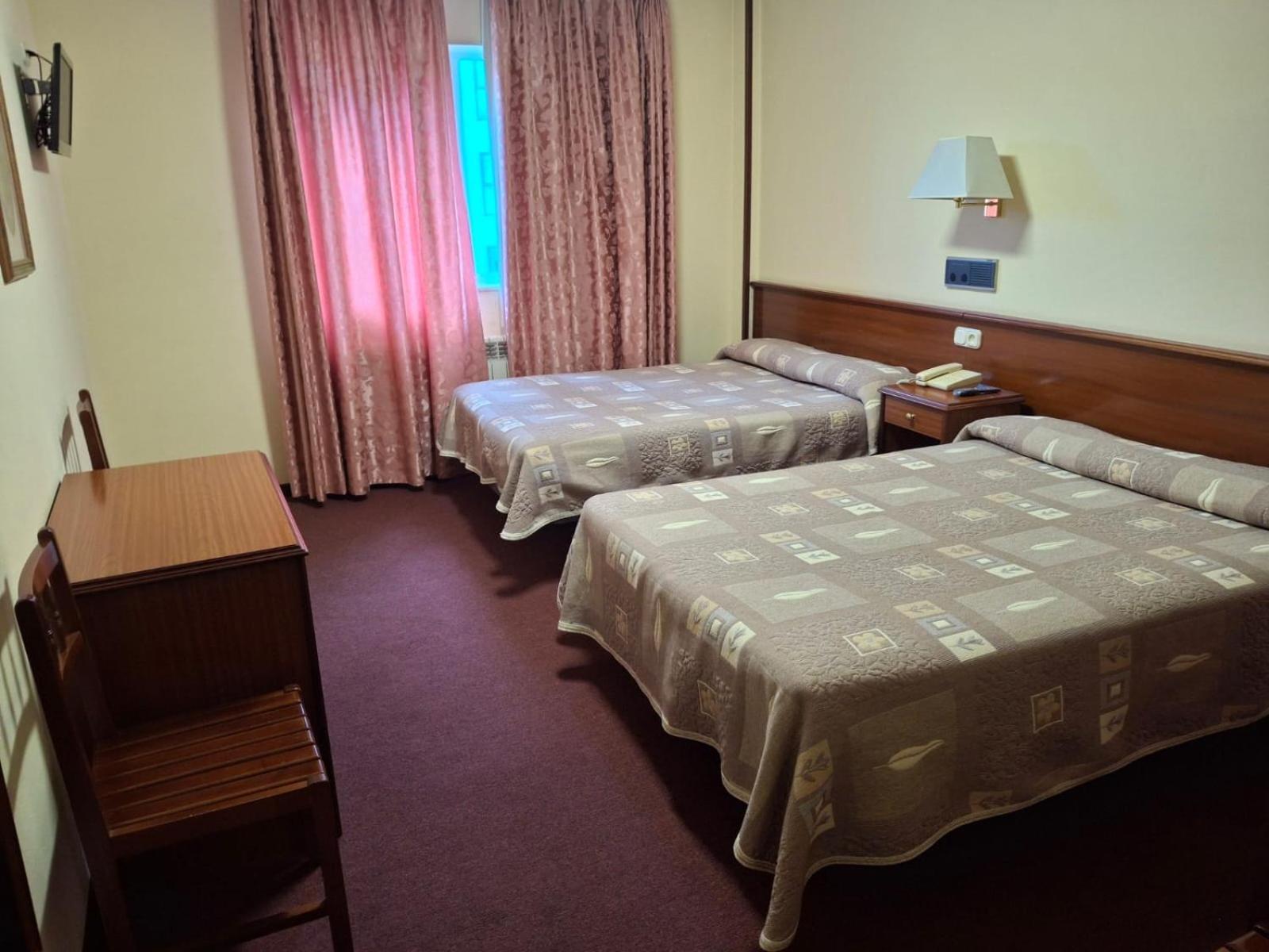 Hotel Capital De Galicia Сантьяго-де-Компостела Экстерьер фото